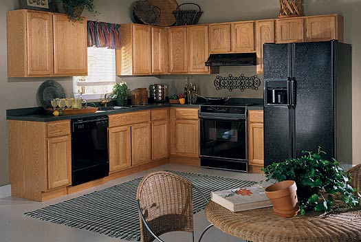 Oak Kitchen Cabinets by KraftMaid